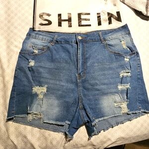 Shein SXY Plus Size Distressed Denim Shorts
